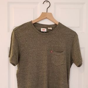 Levi's Pocket T-Shirt